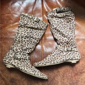 🐆Women’s Cheetah Print Flair Boots, size 6.5🐆